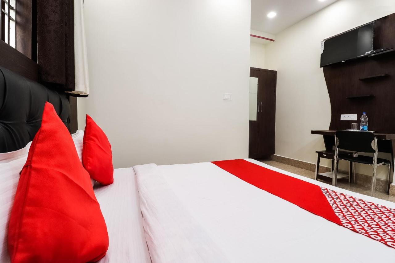 Hotel O Gdd Kuteer Noida Bagian luar foto