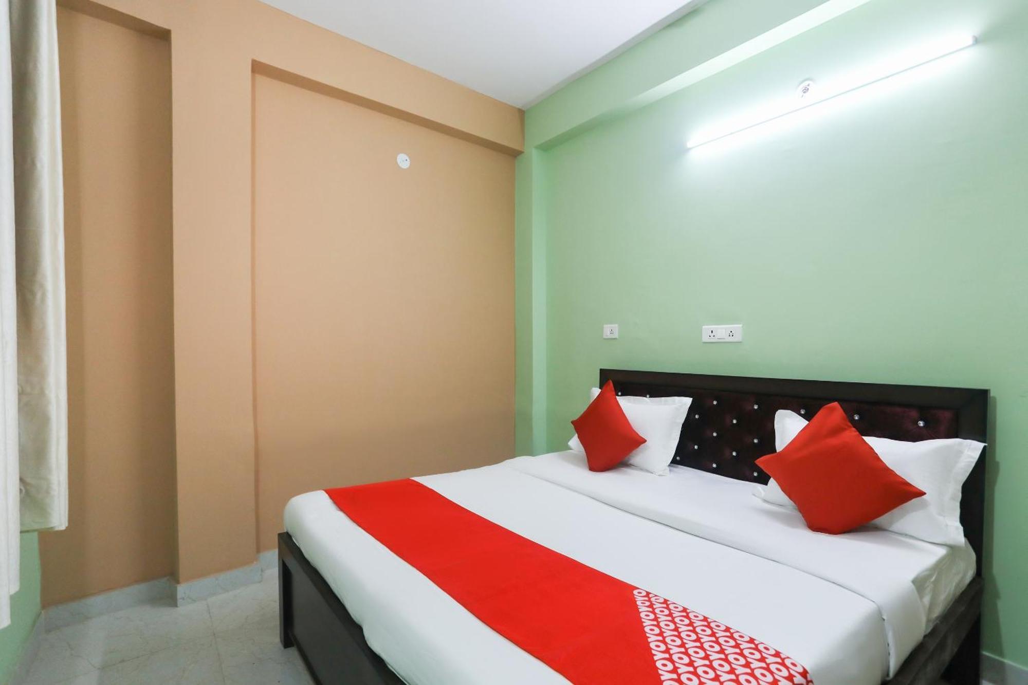 Hotel O Gdd Kuteer Noida Bagian luar foto