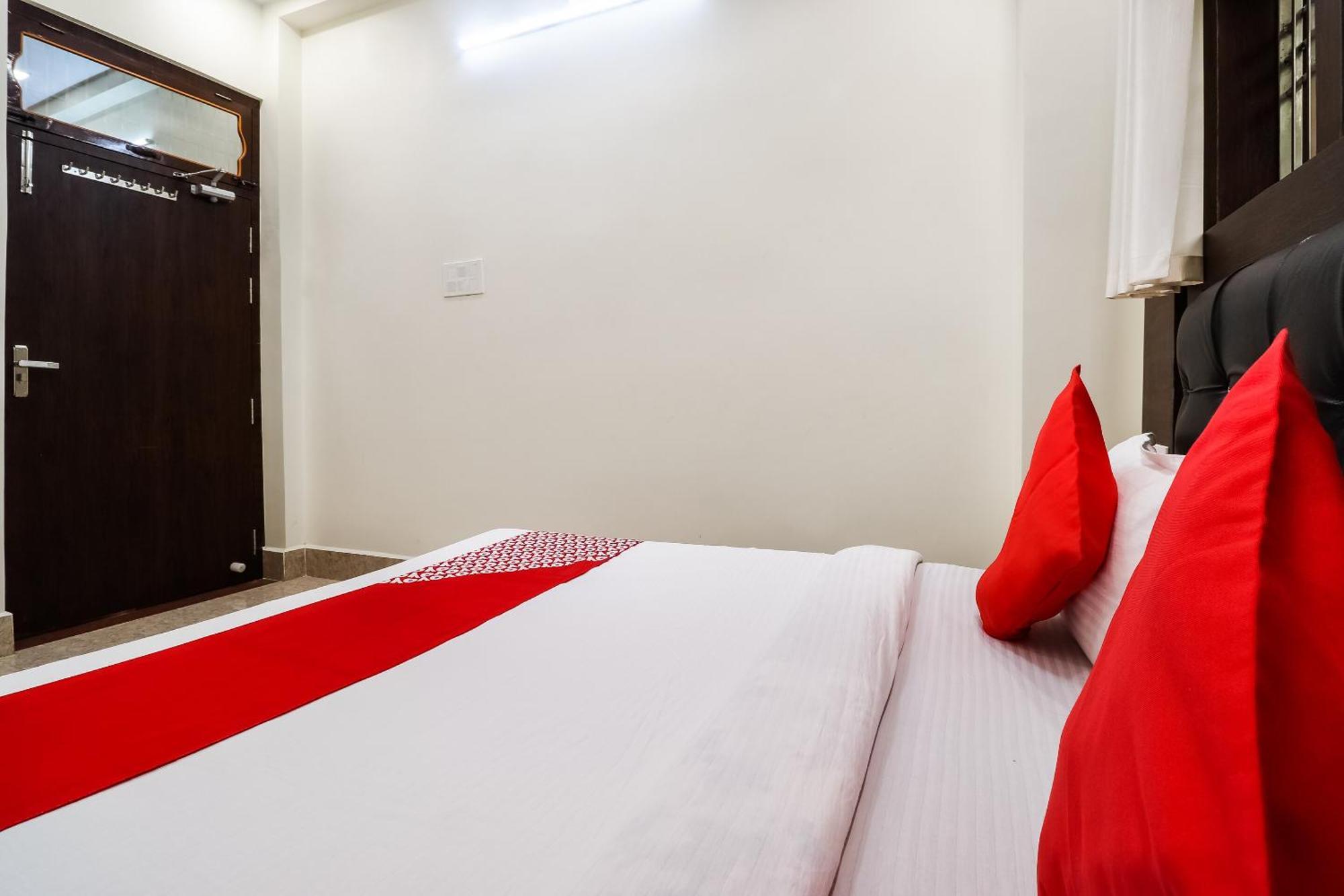 Hotel O Gdd Kuteer Noida Bagian luar foto