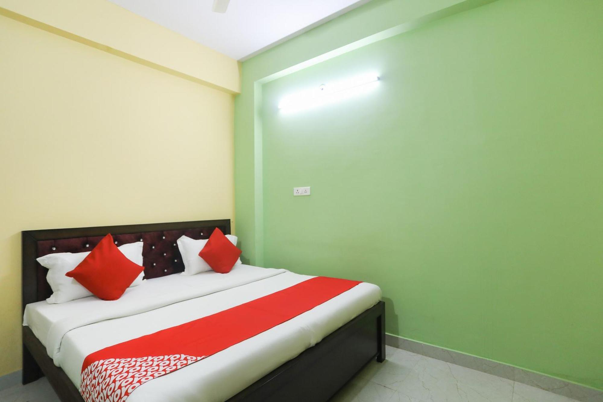 Hotel O Gdd Kuteer Noida Bagian luar foto