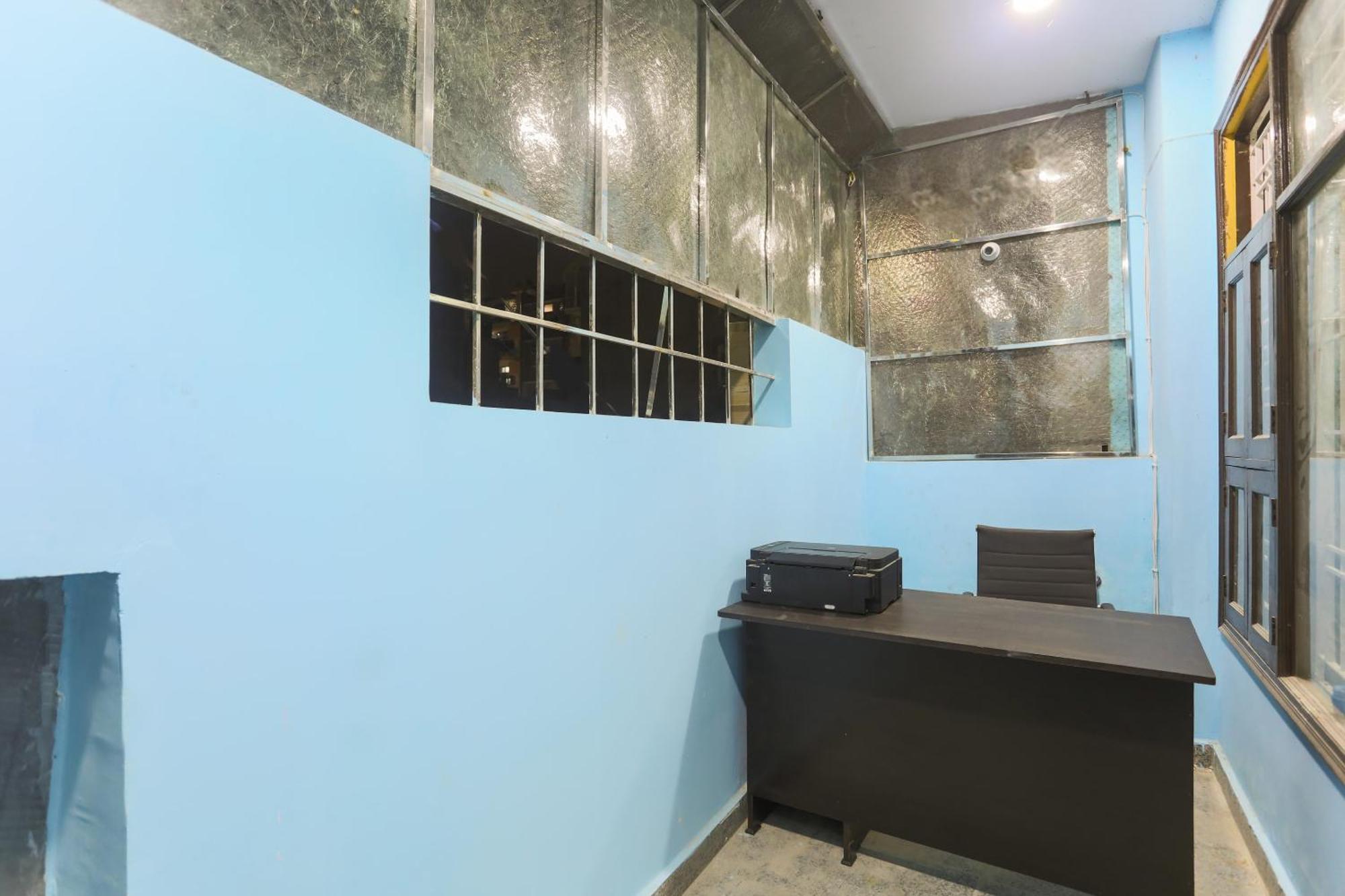 Hotel O Gdd Kuteer Noida Bagian luar foto